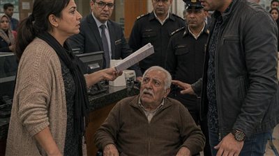 أخويا كان بياخد ابويا كل شهر البنك 